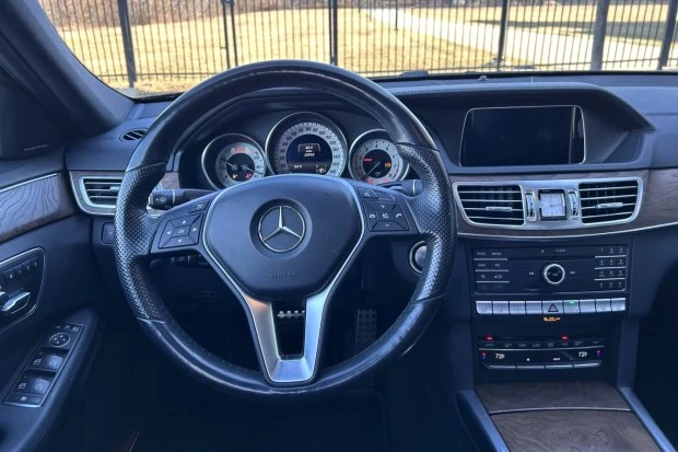 2016 Mercedes-Benz W212 E-Class - Image 5 of 8
