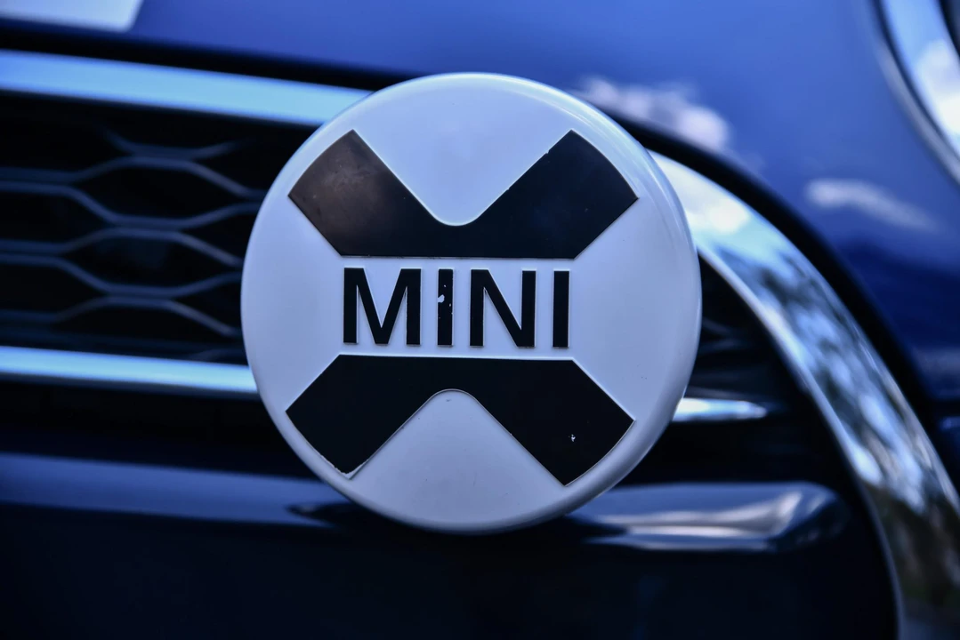 2016 Mini Mini Cooper S 3rd Gen - Image 24 of 31