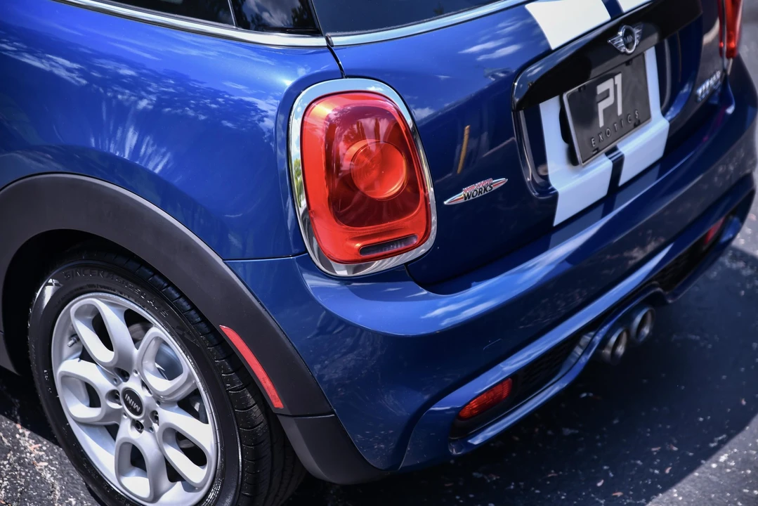 2016 Mini Mini Cooper S 3rd Gen - Image 28 of 31