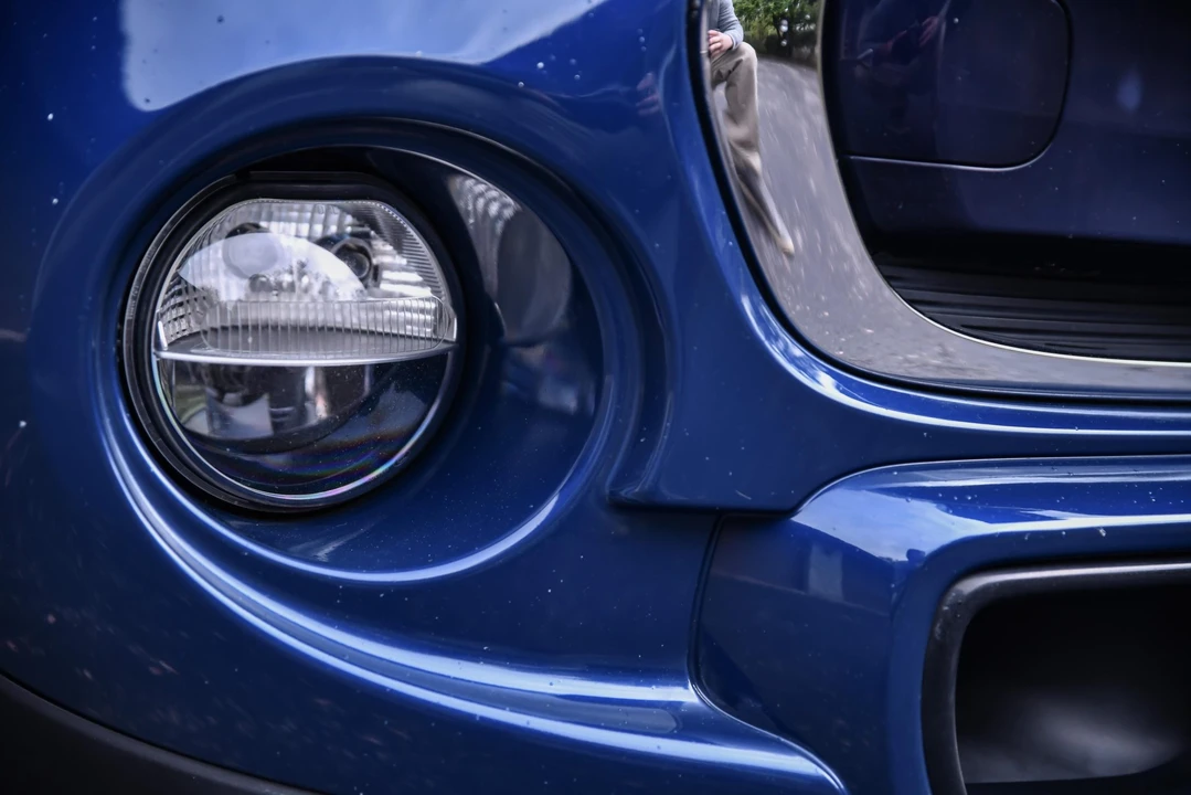 2016 Mini Mini Cooper S 3rd Gen - Image 25 of 31