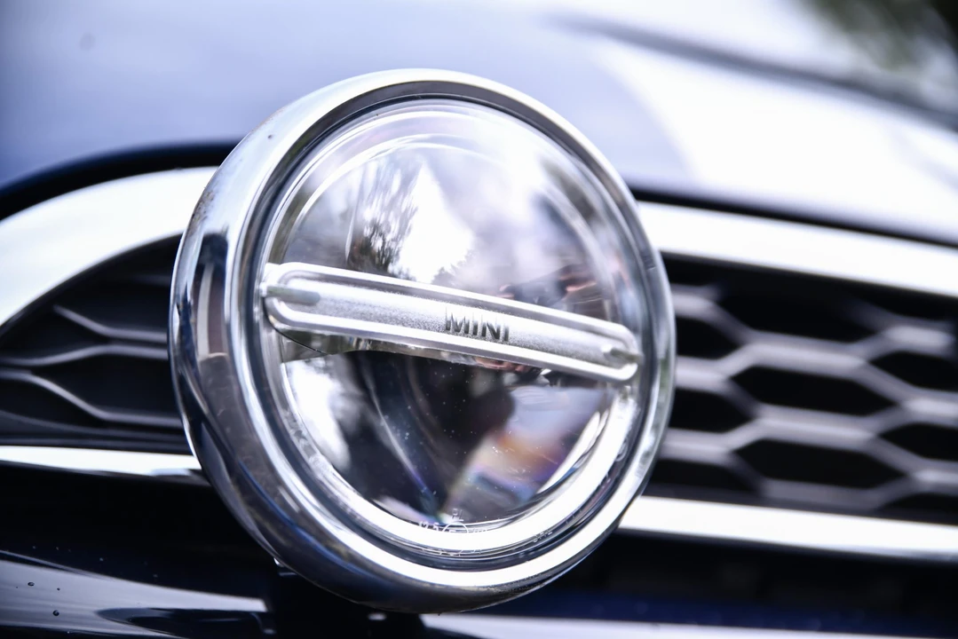 2016 Mini Mini Cooper S 3rd Gen - Image 21 of 31
