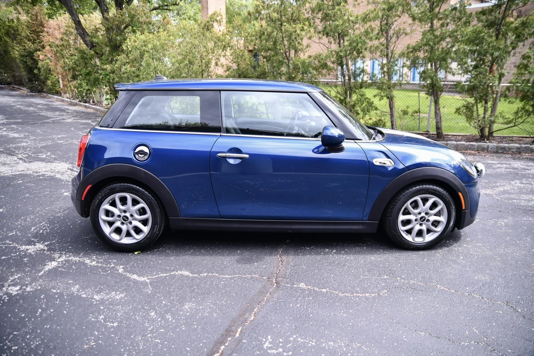 2016 Mini Mini Cooper S 3rd Gen - Image 8 of 31