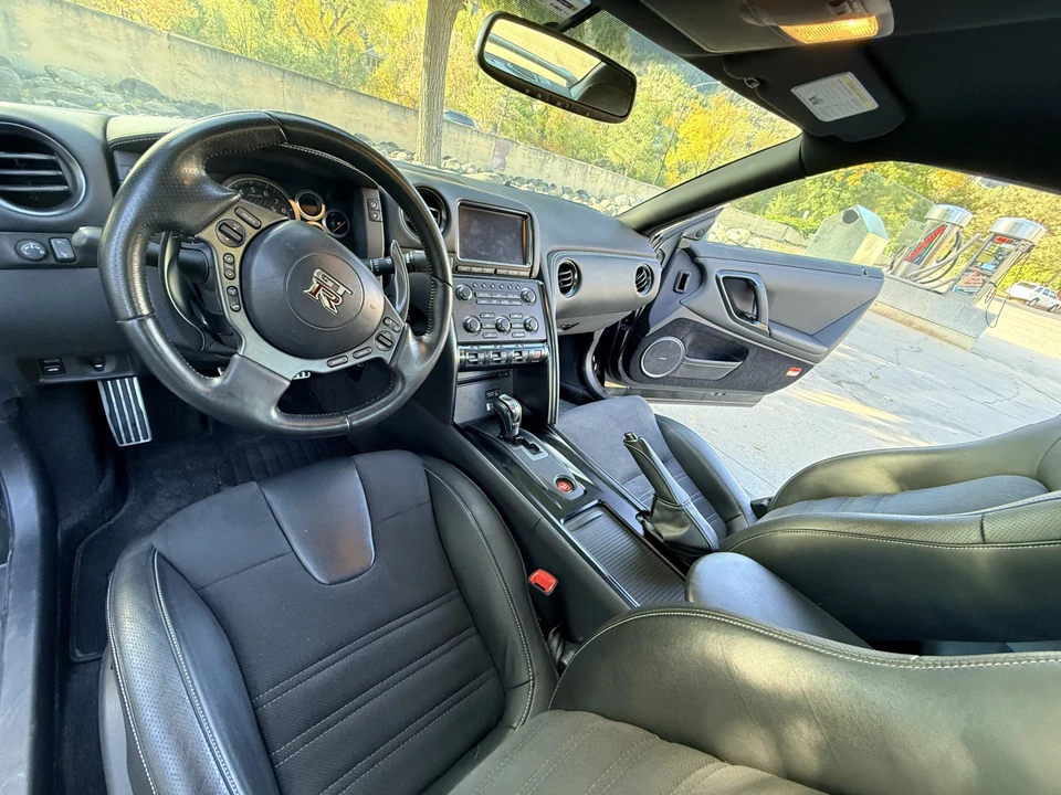 2016 Nissan R35 GT-R Premium - Image 25 of 31