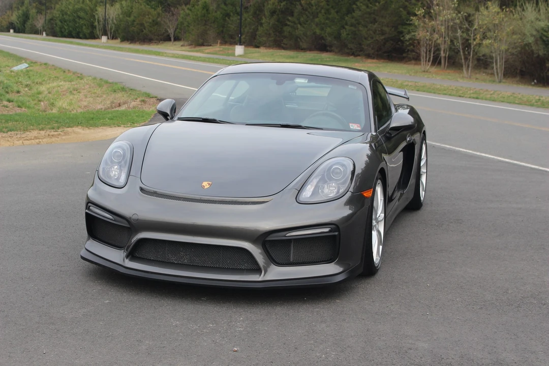 2016 Porsche 981 Cayman GT4 - Image 8 of 31