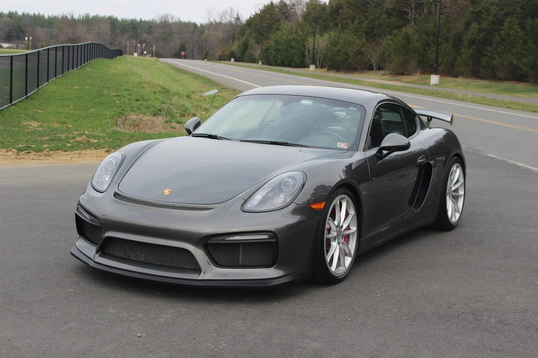 2016 Porsche 981 Cayman GT4 - Image 9 of 31