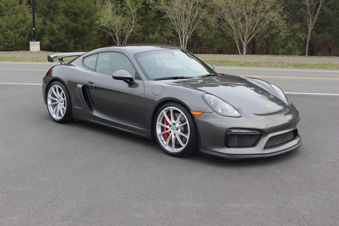 2016 Porsche 981 Cayman GT4 - Image 2 of 31