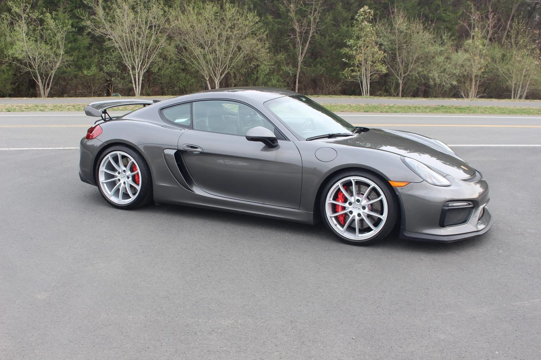 2016 Porsche 981 Cayman GT4 - Image 26 of 31