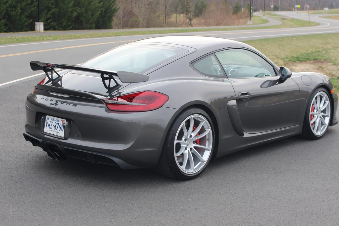 2016 Porsche 981 Cayman GT4 - Image 22 of 31