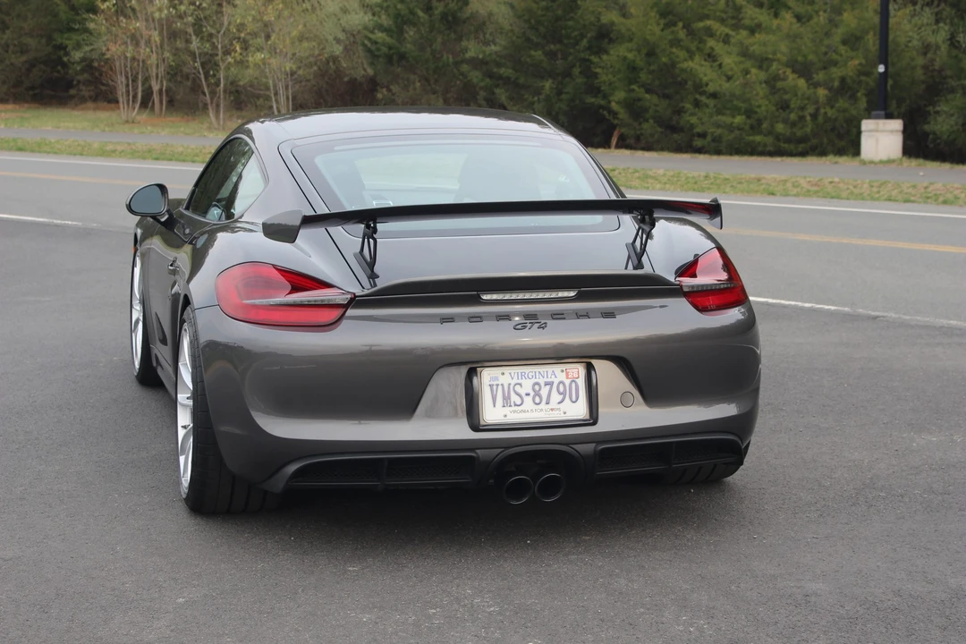 2016 Porsche 981 Cayman GT4 - Image 17 of 31