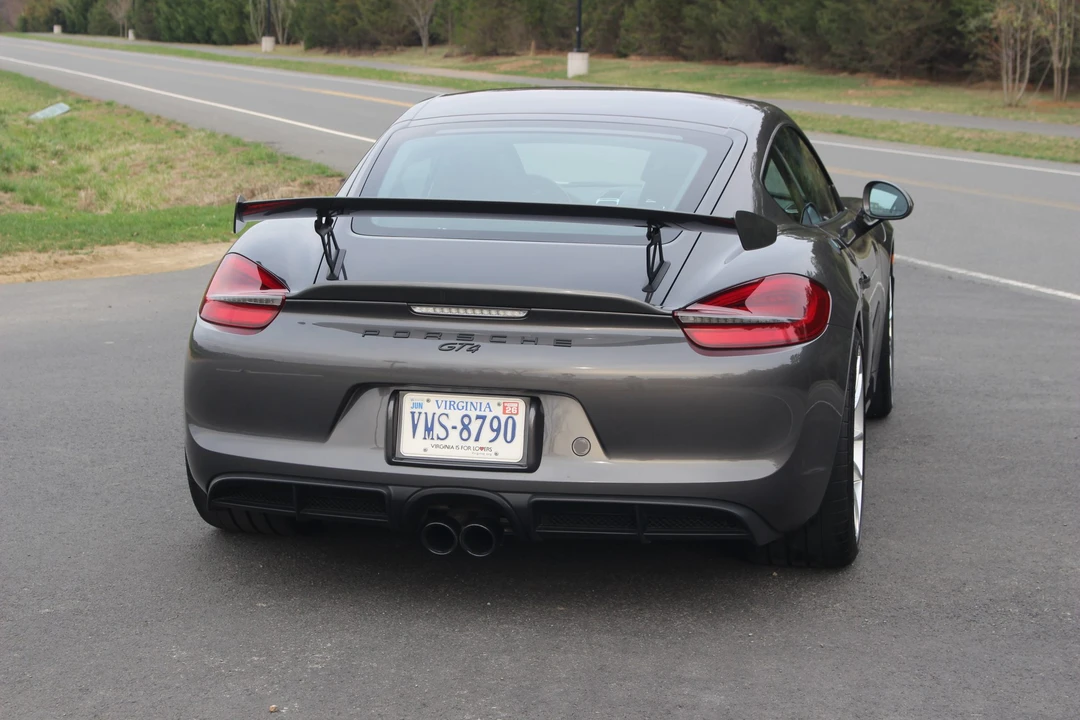 2016 Porsche 981 Cayman GT4 - Image 19 of 31