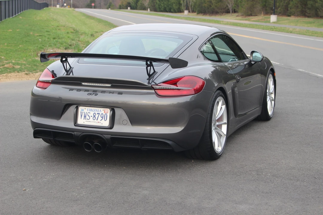 2016 Porsche 981 Cayman GT4 - Image 20 of 31