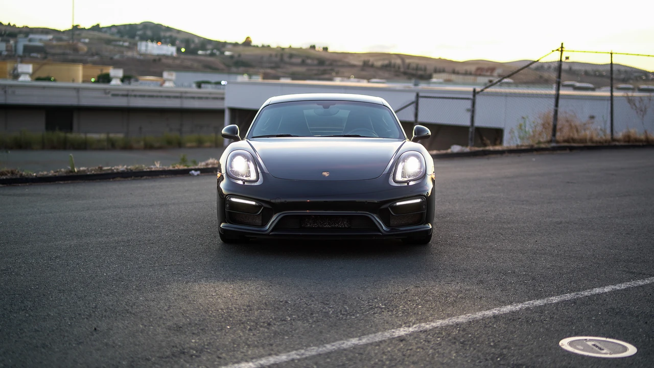 2016 Porsche 981 Cayman GTS - Image 22 of 31