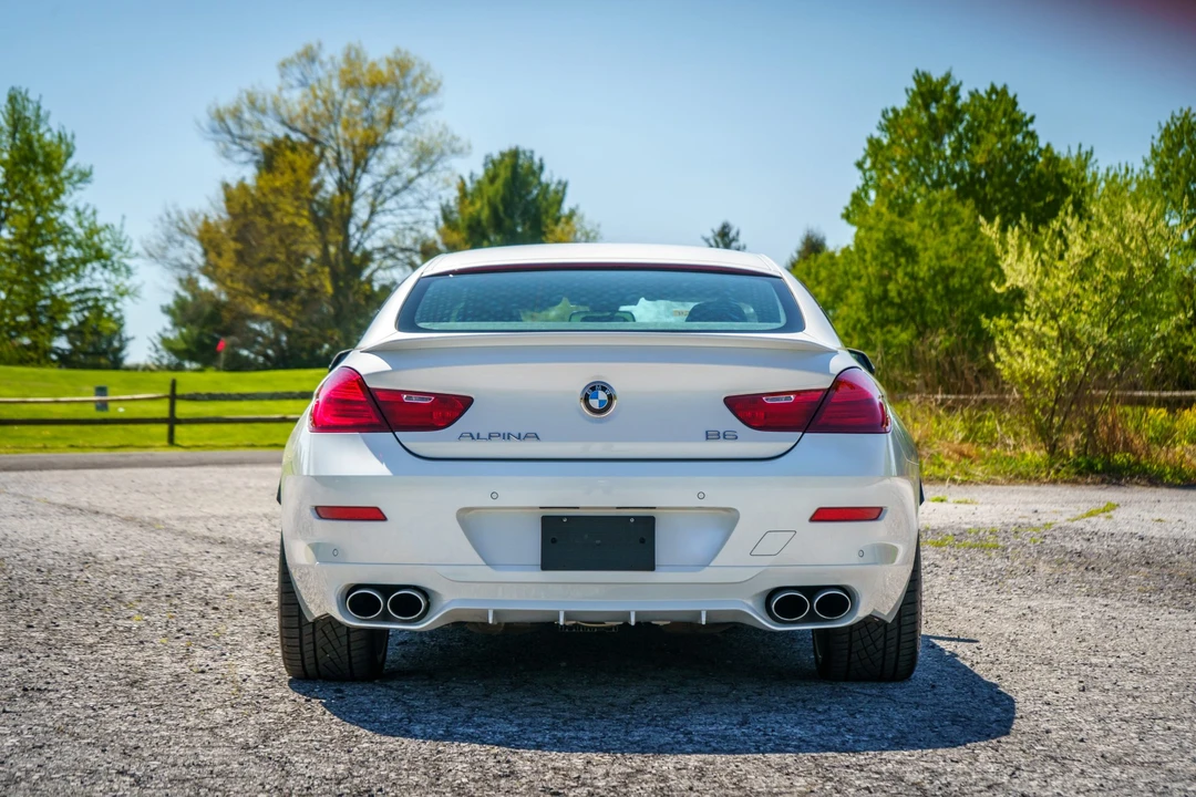 2017 BMW Alpina B6 - Image 8 of 31