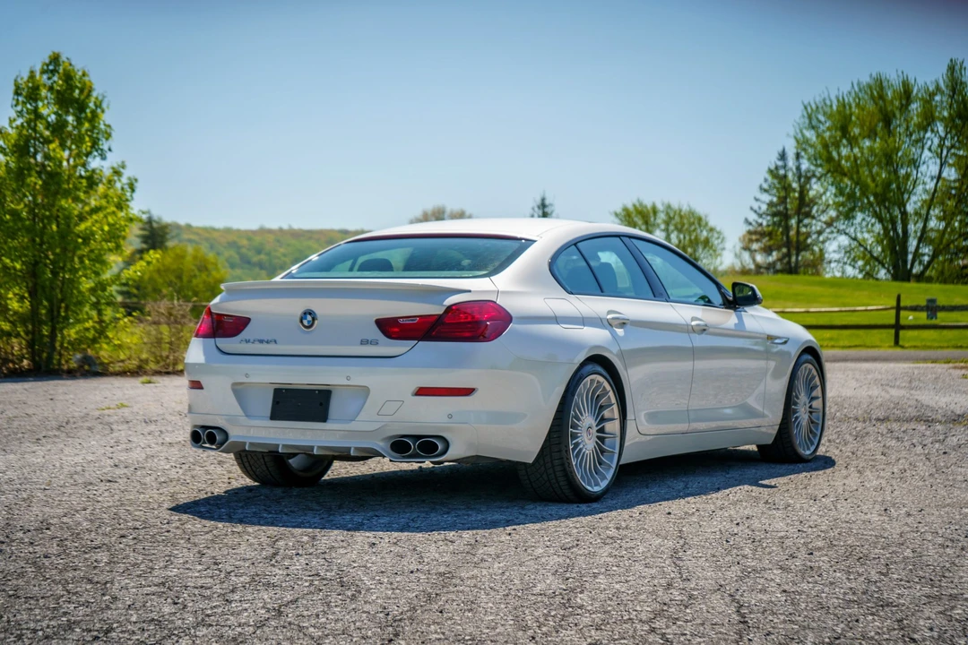 2017 BMW Alpina B6 - Image 12 of 31