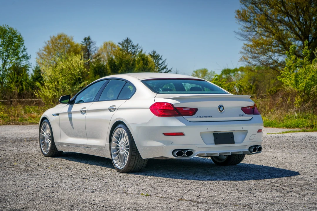 2017 BMW Alpina B6 - Image 5 of 31