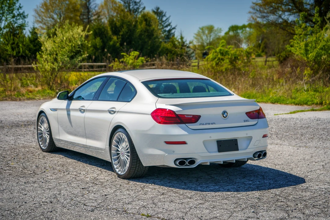 2017 BMW Alpina B6 - Image 6 of 31