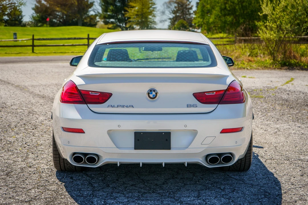 2017 BMW Alpina B6 - Image 9 of 31