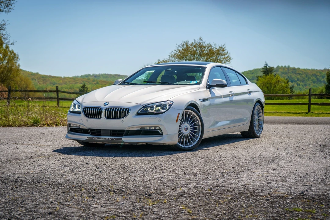2017 BMW Alpina B6 - Image 2 of 31
