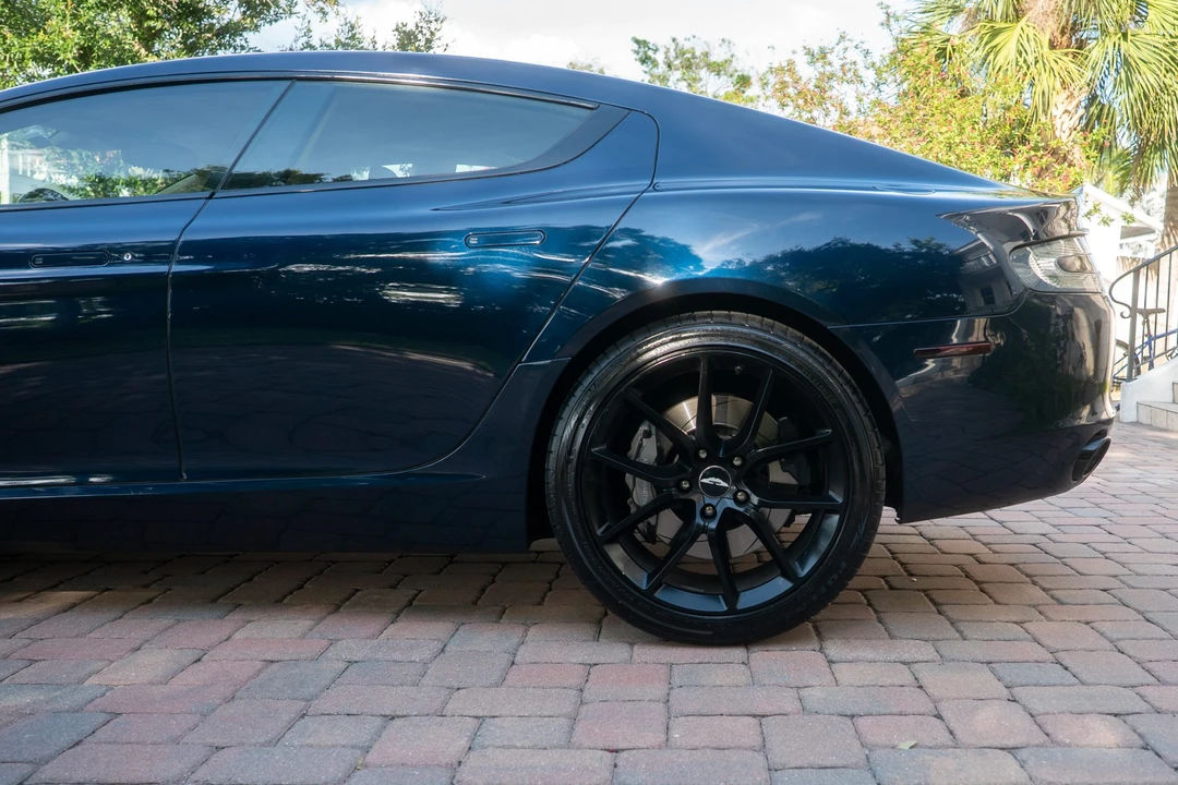 2017 Aston Martin Rapide - Image 17 of 31