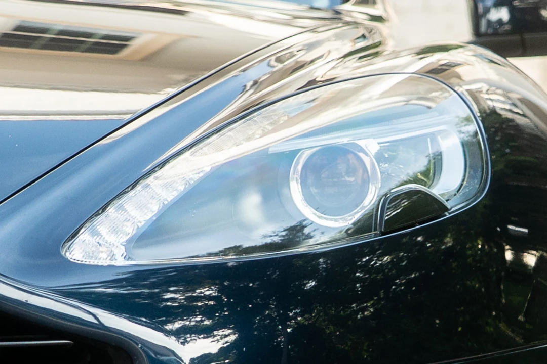 2017 Aston Martin Rapide - Image 10 of 31