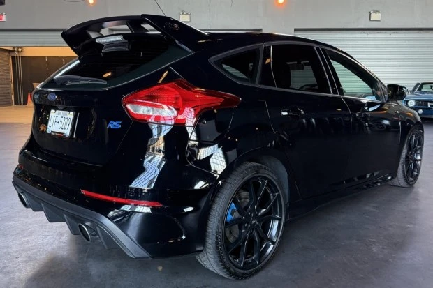 2017 Ford Focus RS 3rd Gen - Image 2 of 7