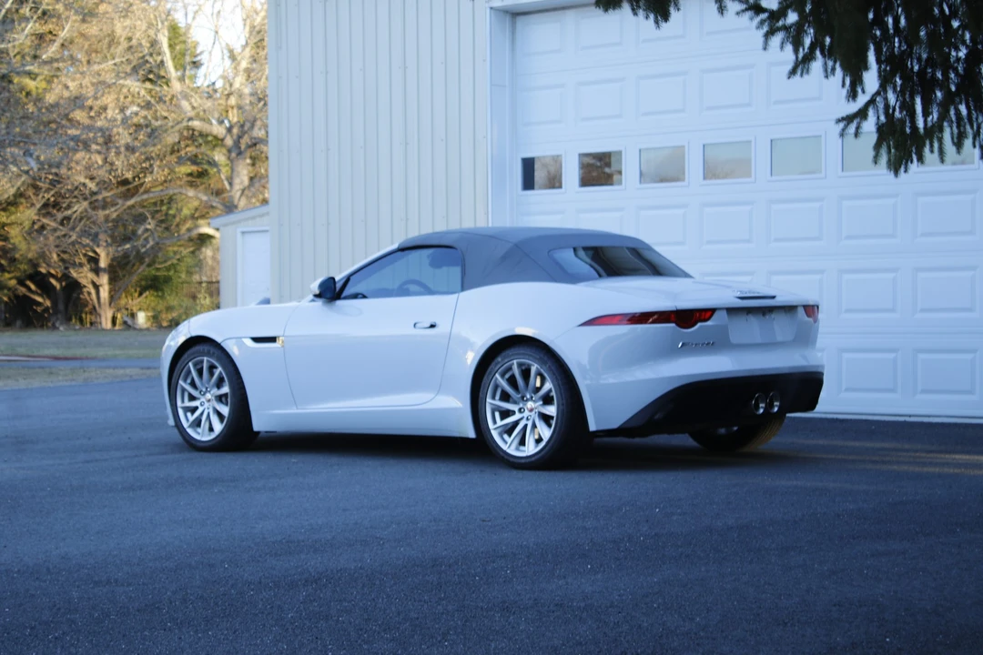 2017 Jaguar F-Type 1st Gen - Image 21 of 31