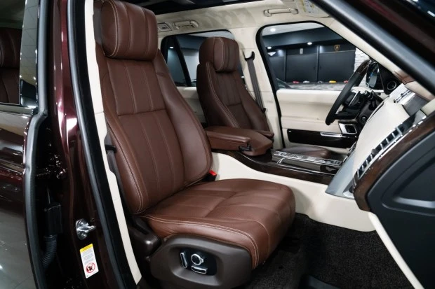 2017 Land Rover Range Rover L405 - Image 4 of 8