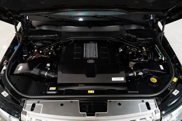 2017 Land Rover Range Rover L405 - Image 6 of 8