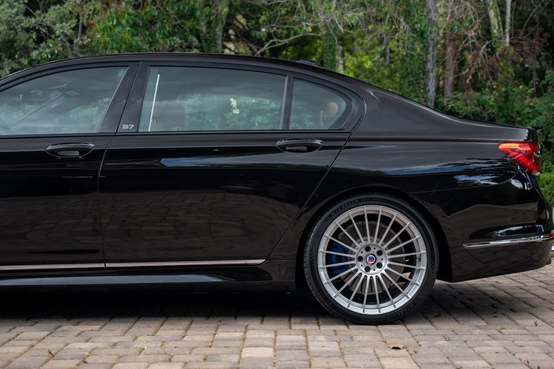2018 BMW Alpina B7 - Image 12 of 21