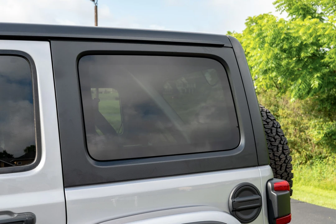 2018 Jeep JL Wrangler - Image 15 of 31