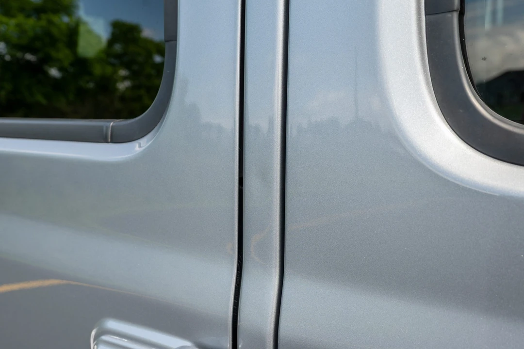 2018 Jeep JL Wrangler - Image 20 of 31