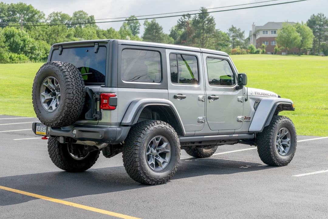 2018 Jeep JL Wrangler - Image 6 of 31