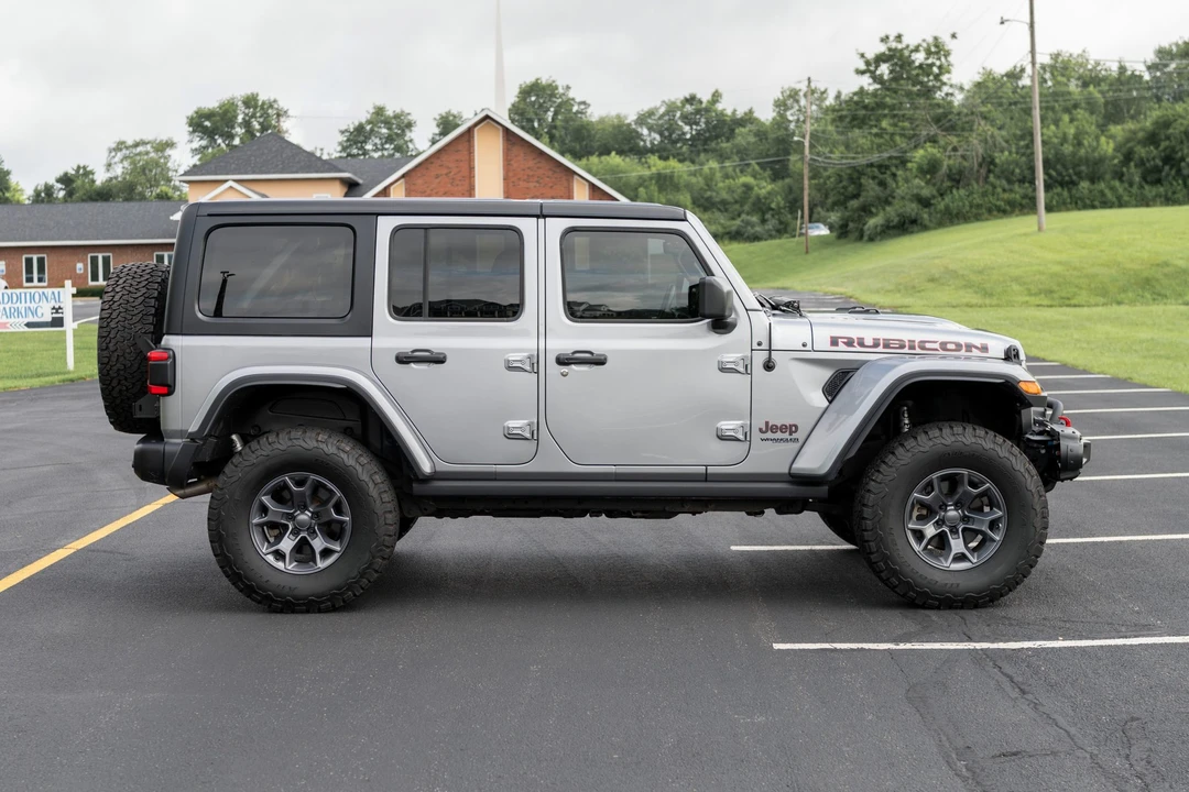 2018 Jeep JL Wrangler - Image 5 of 31