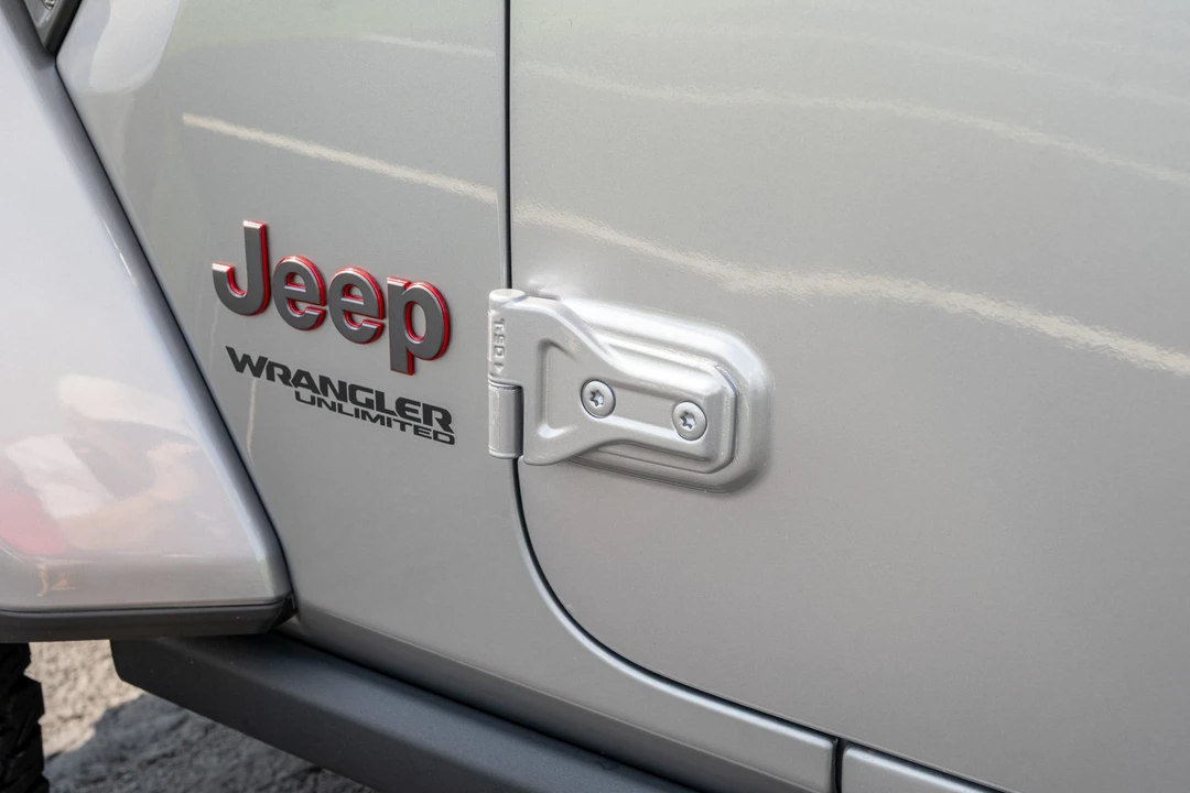 2018 Jeep JL Wrangler - Image 24 of 31