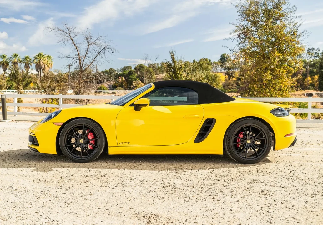 2018 Porsche 718 Boxster GTS - Image 6 of 6