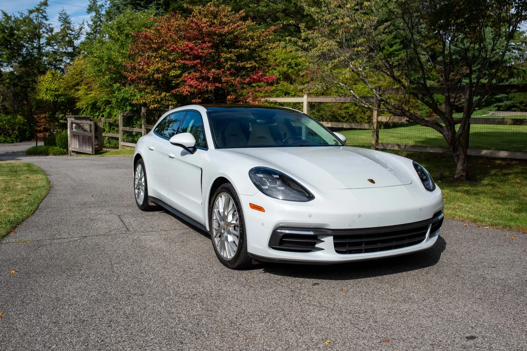 2018 Porsche 971 Panamera - Image 7 of 31