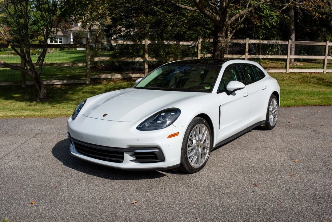 2018 Porsche 971 Panamera - Image 3 of 31