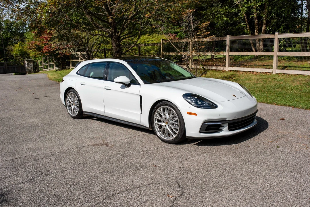 2018 Porsche 971 Panamera - Image 14 of 31