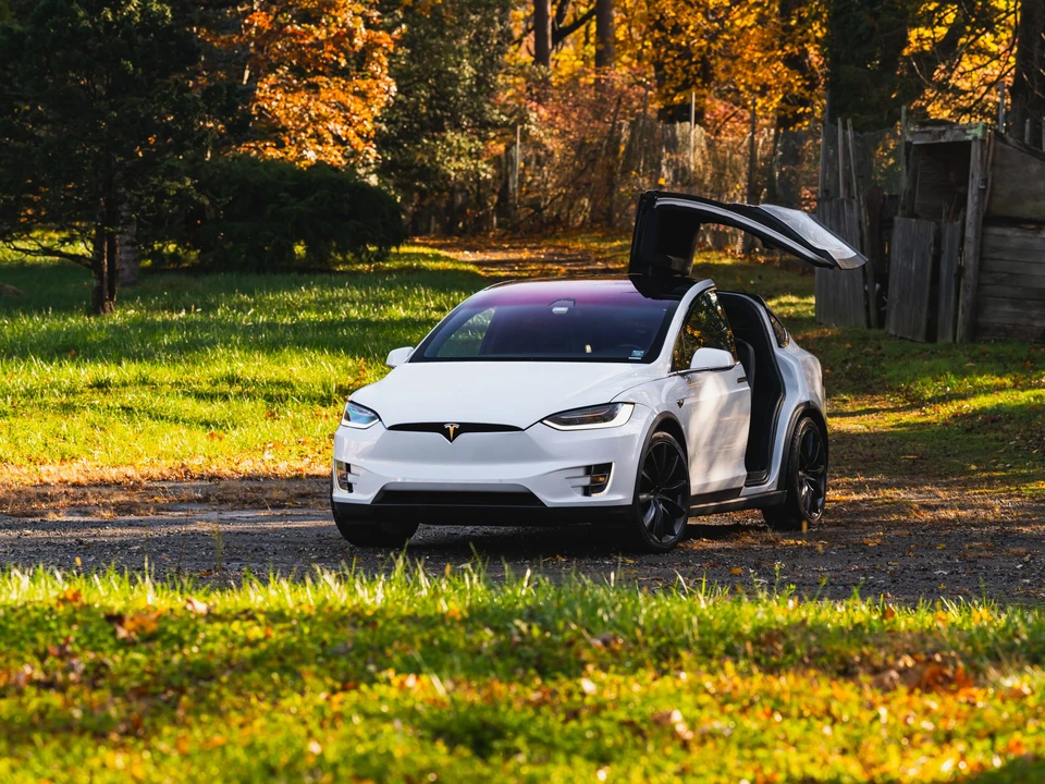 2018 Tesla Model X - Image 29 of 31