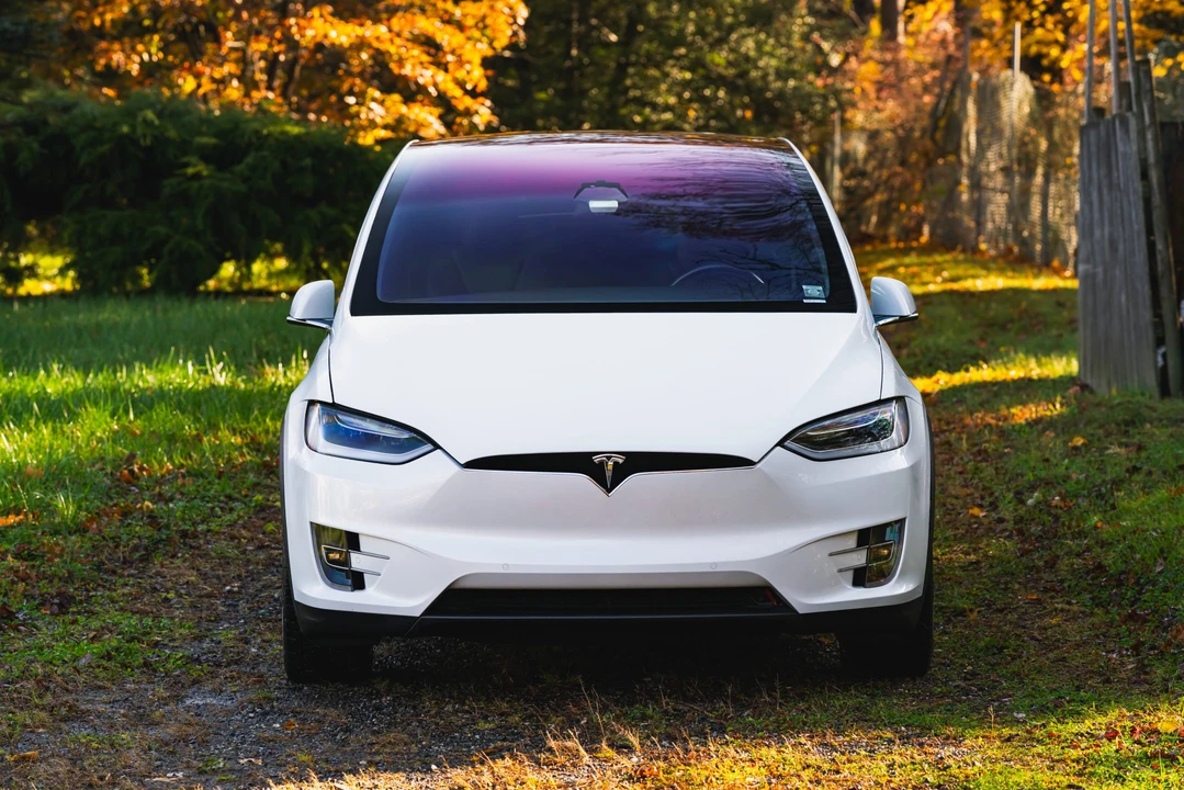 2018 Tesla Model X - Image 8 of 31