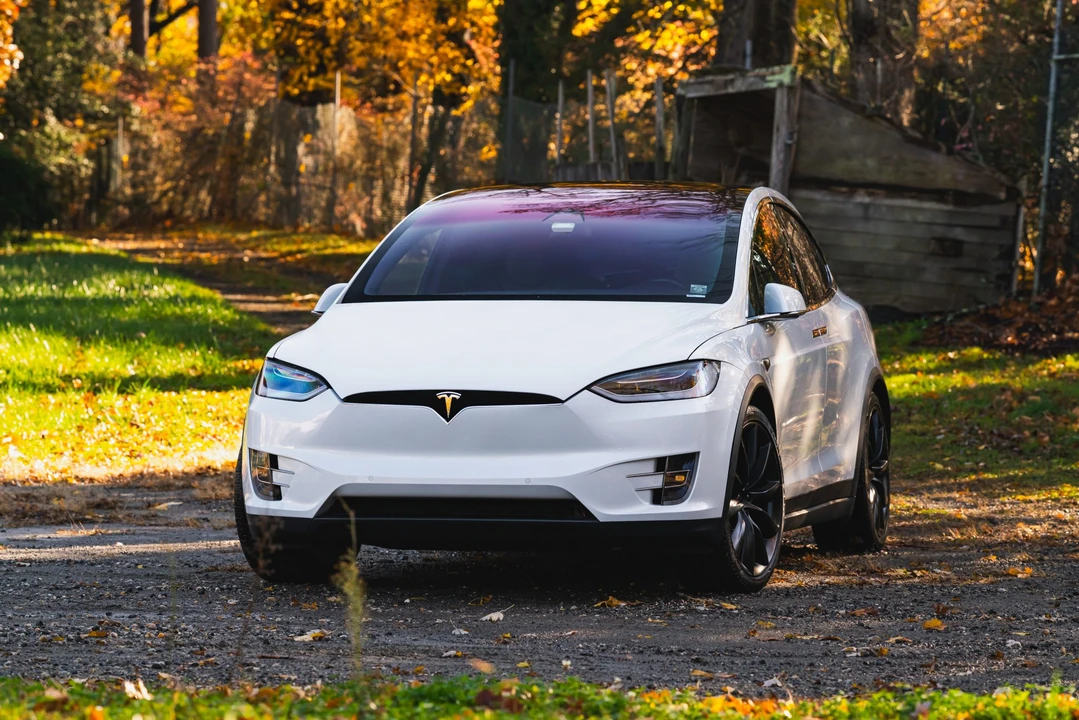 2018 Tesla Model X - Image 7 of 31