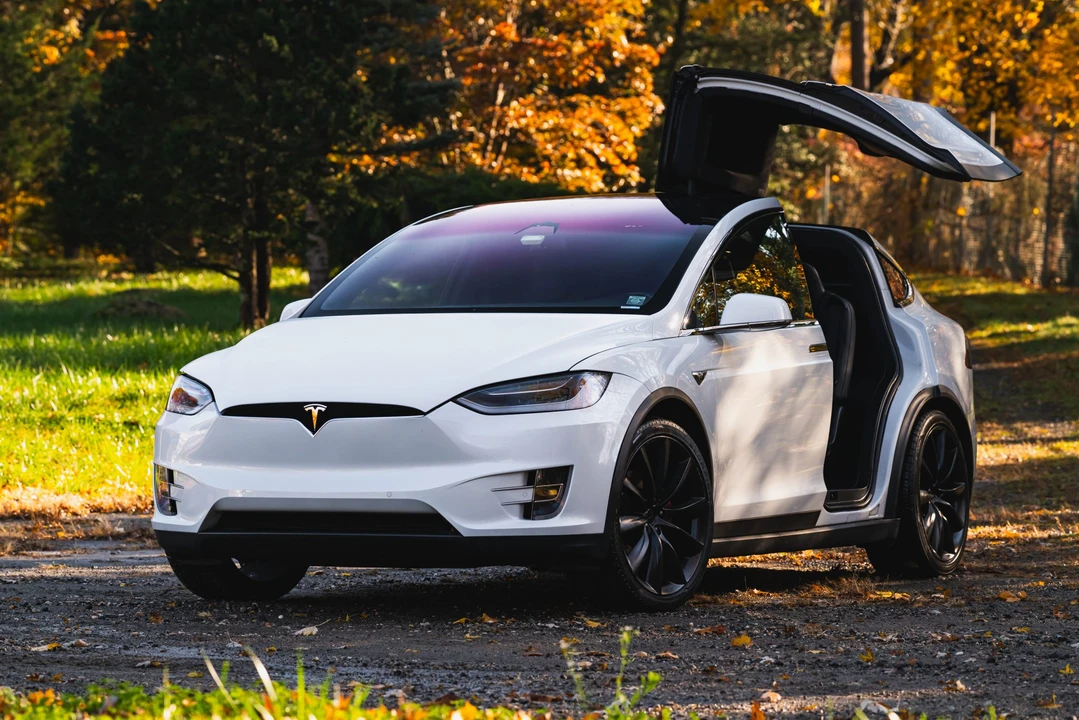 2018 Tesla Model X - Image 28 of 31