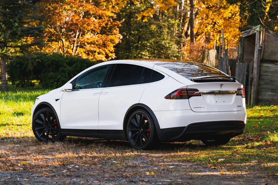 2018 Tesla Model X - Image 21 of 31
