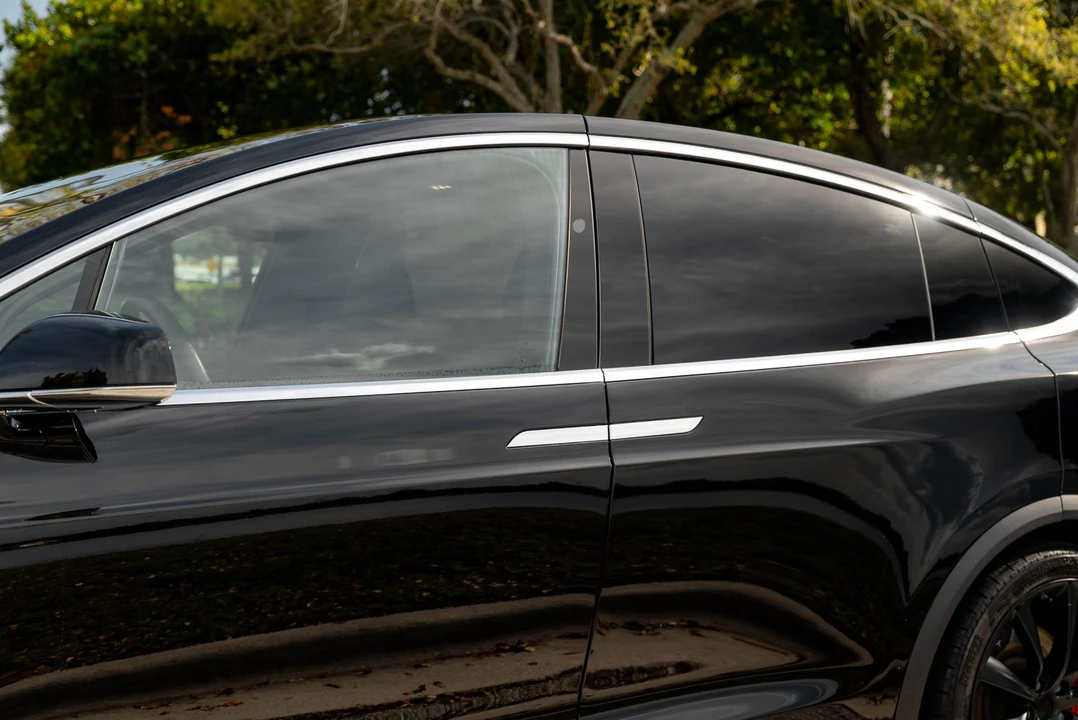 2018 Tesla Model X - Image 25 of 31