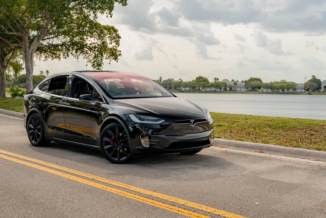 2018 Tesla Model X - Image 4 of 31