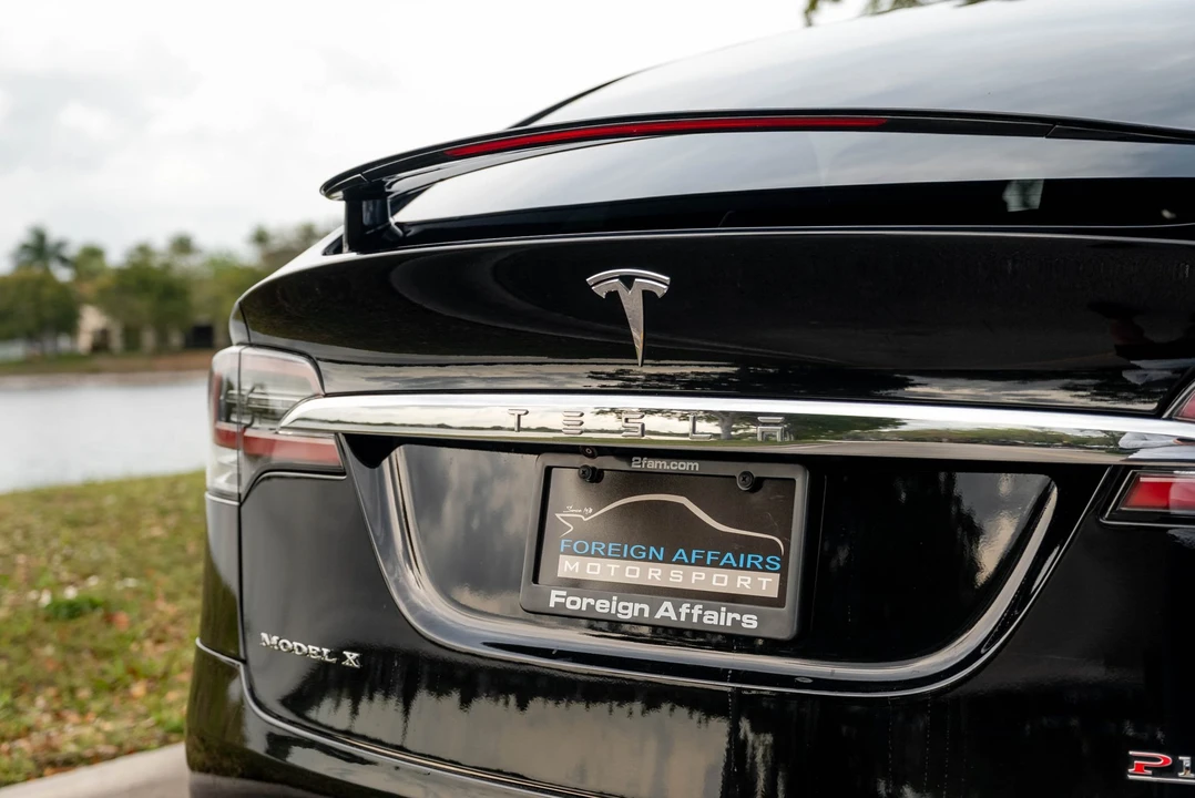 2018 Tesla Model X - Image 28 of 31