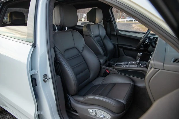 2020 Porsche Macan Turbo - Image 4 of 7