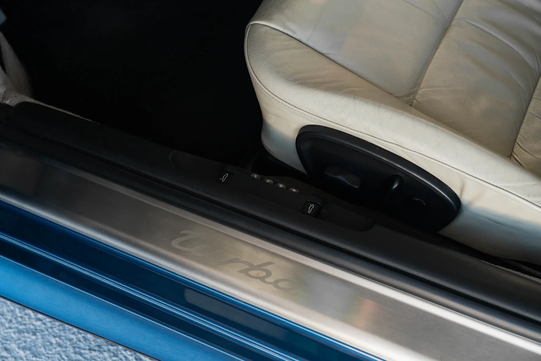 2001 Porsche 996 Turbo - Image 31 of 31