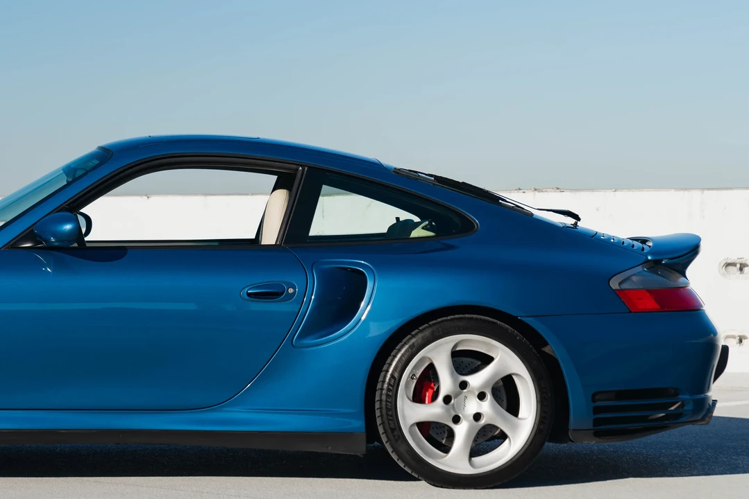 2001 Porsche 996 Turbo - Image 18 of 31