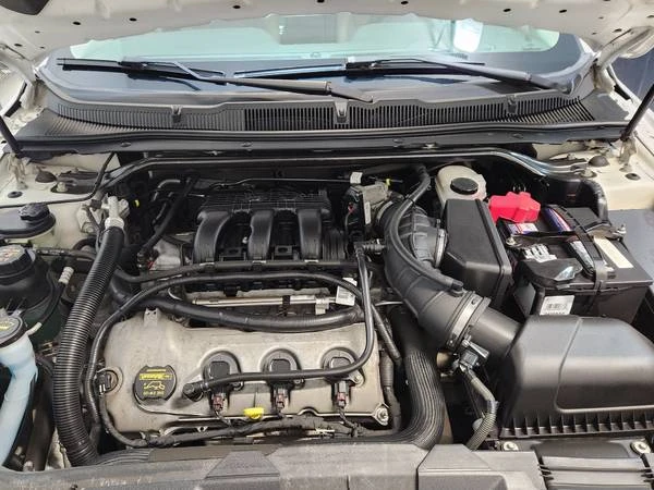 2011 Ford Taurus 6th Gen - Image 16 of 20